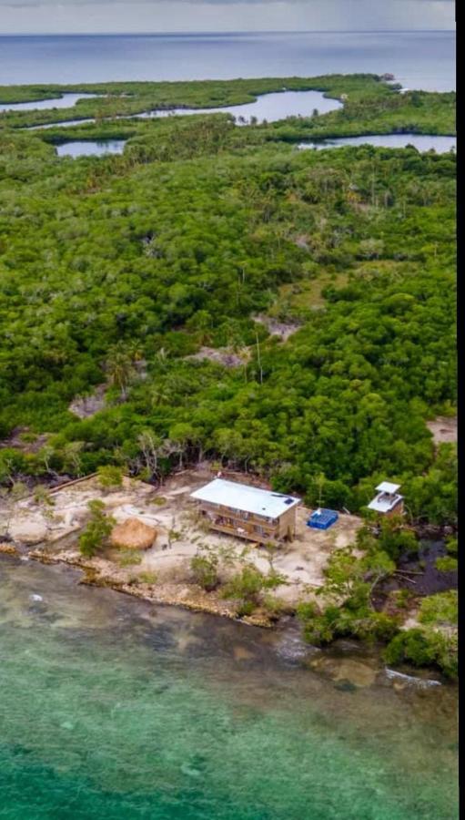Hostel Villa Luz Beach Tintipan Island Buitenkant foto