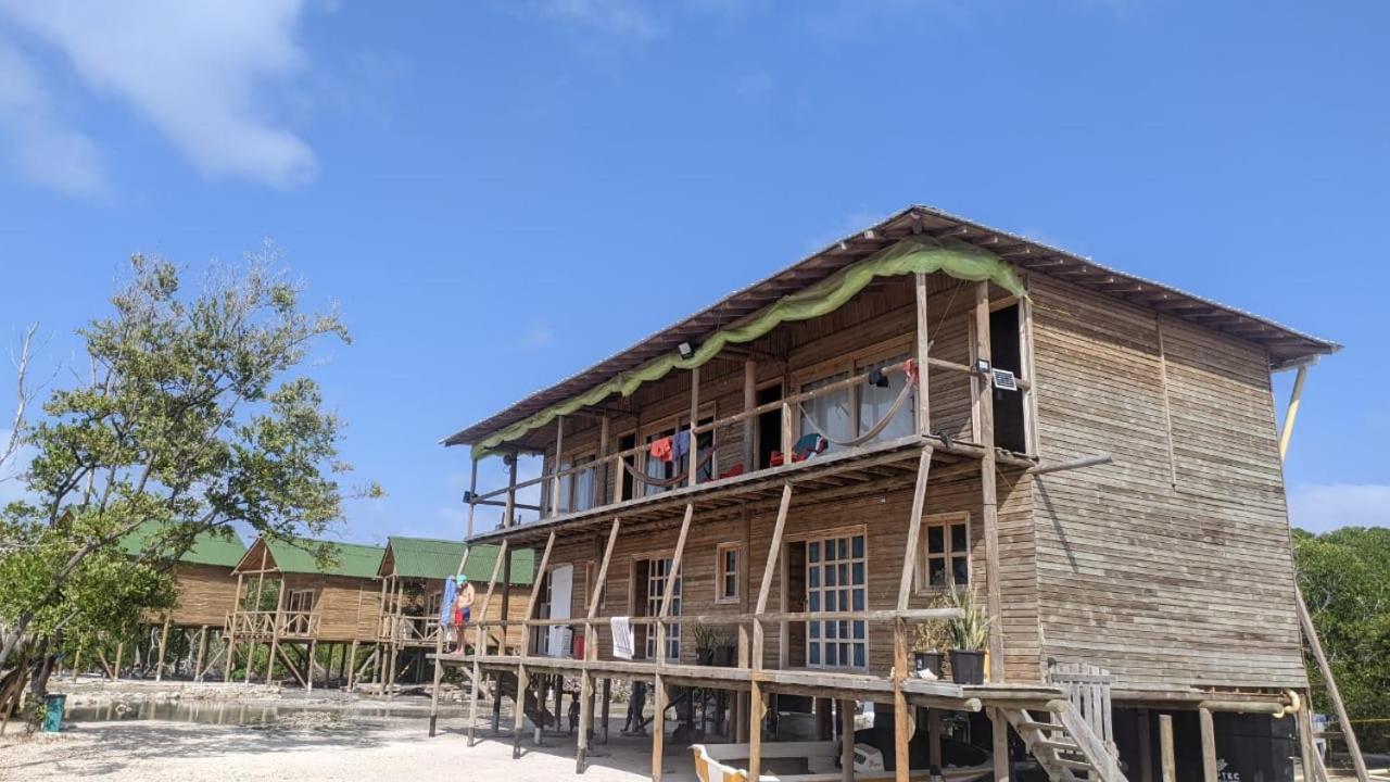 Hostel Villa Luz Beach Tintipan Island Buitenkant foto
