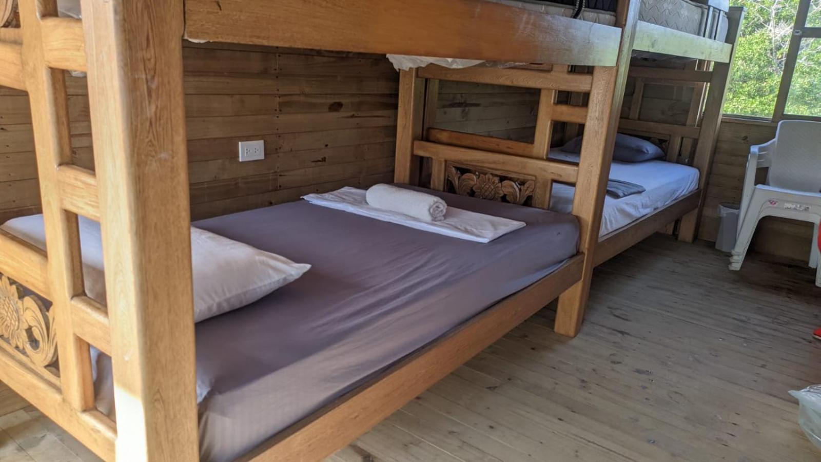 Hostel Villa Luz Beach Tintipan Island Buitenkant foto